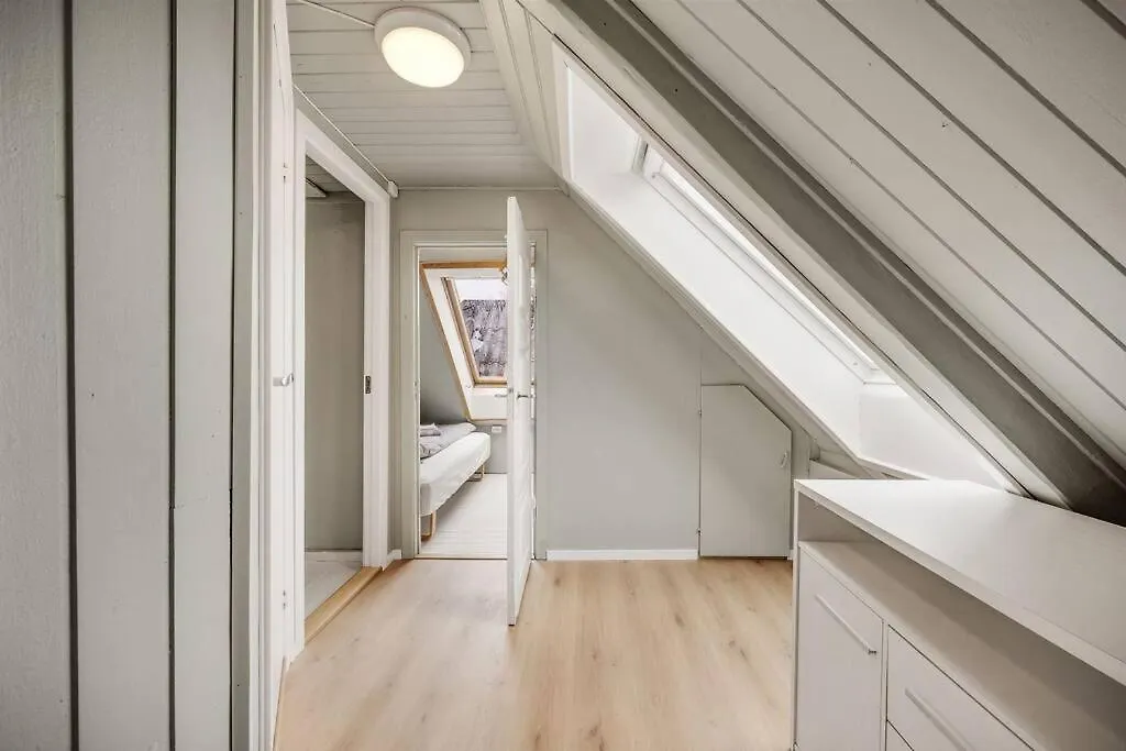 Dinbnb Homes I 4-Bedroom Historical House In Romantic Surroundings 베르겐 노르웨이